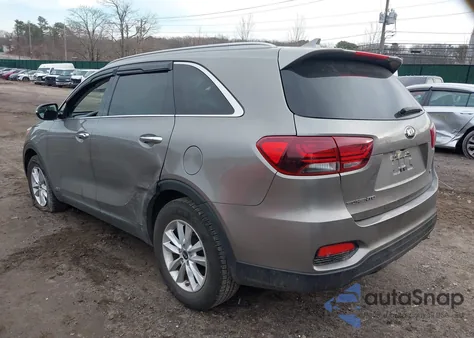 2019 Kia Sorento 2.4L Lx z USA, uszkodzony, nr VIN 5XYPGDA38KG538100